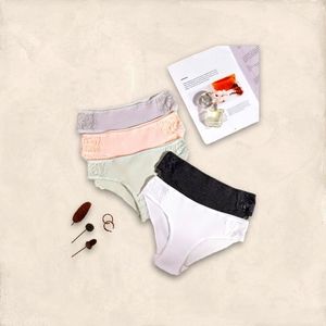 NEW IN PACKAGE 5 Piece Lace Trim Soft Panties Size Large